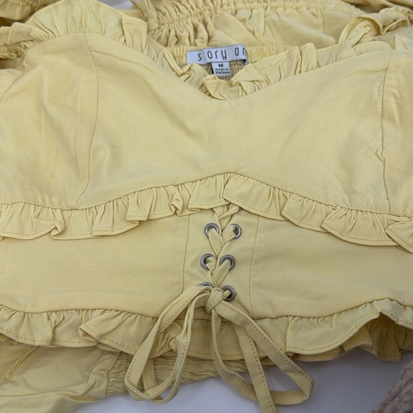 Story On Yellow Ruffle Lace-Up Puff Sleeve Crop Top & Ruched Mini Skirt Set, M - Picture 3 of 10